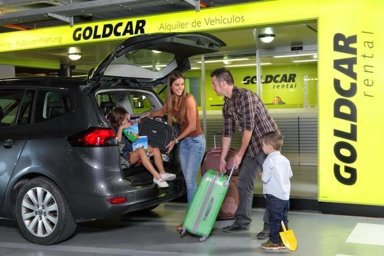 Goldcar, empresa de alquiler de vehículos o 'rent a car' Goldcar, empresa de alquiler de vehículos o 'rent a car'