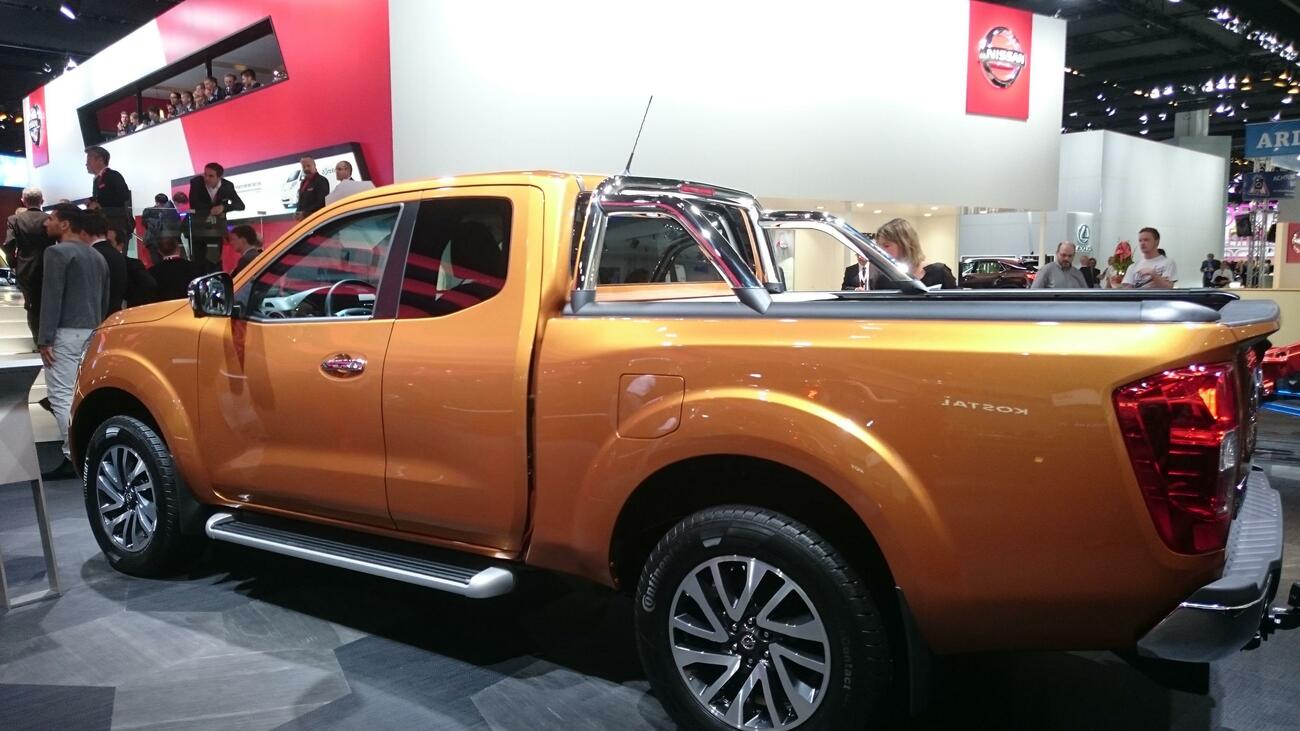 Modelo Nissan en el Salón del Automóvil
