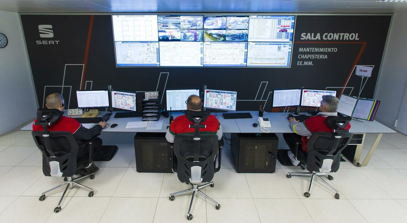 Centro de control de robots de la planta de Seat de Martorell