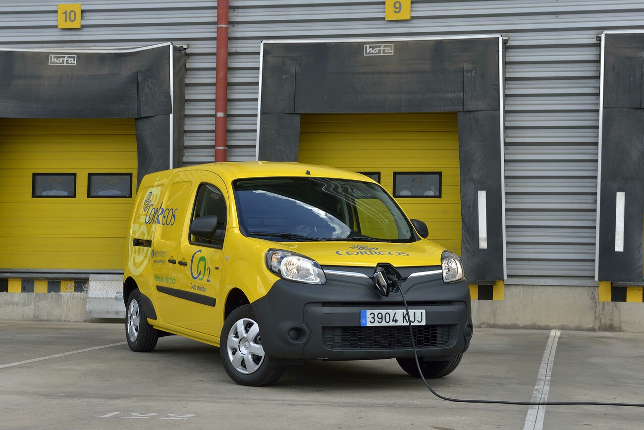 Flota eléctrica de Correos formada por unidades de Kangoo ZE Flota eléctrica de Correos formada por unidades de Kangoo ZE