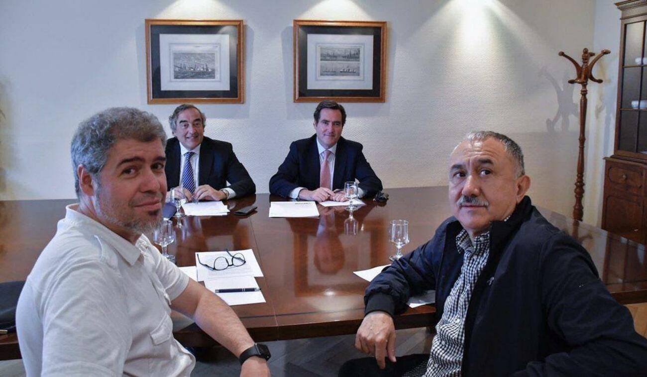 Acuerdo firmado por los sindicatos UGT y CC OO y las patronales CEOE y Cepyme Acuerdo firmado por los sindicatos UGT y CC OO y las patronales CEOE y Cepyme