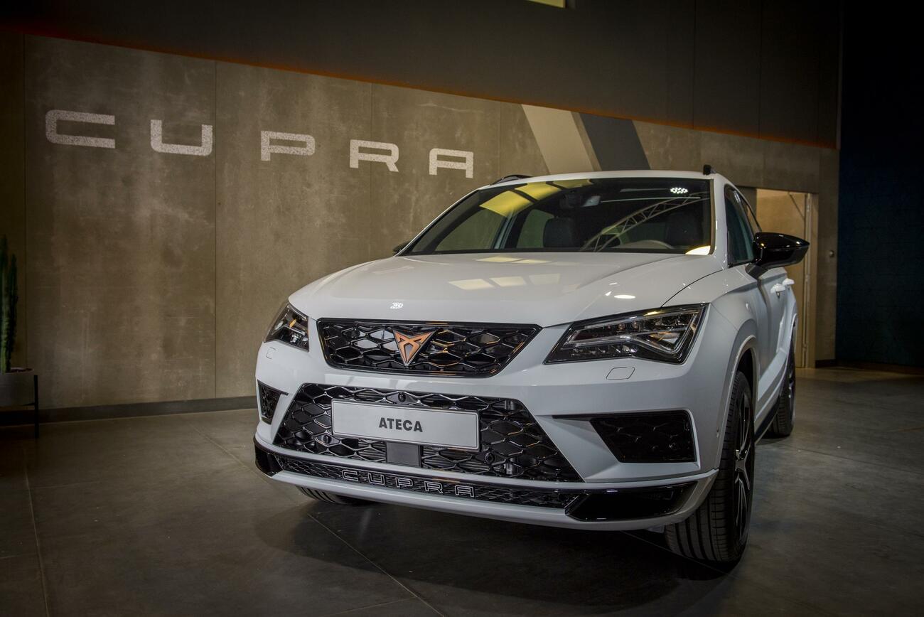 Espacio de Cupra en un concesionario de Seat