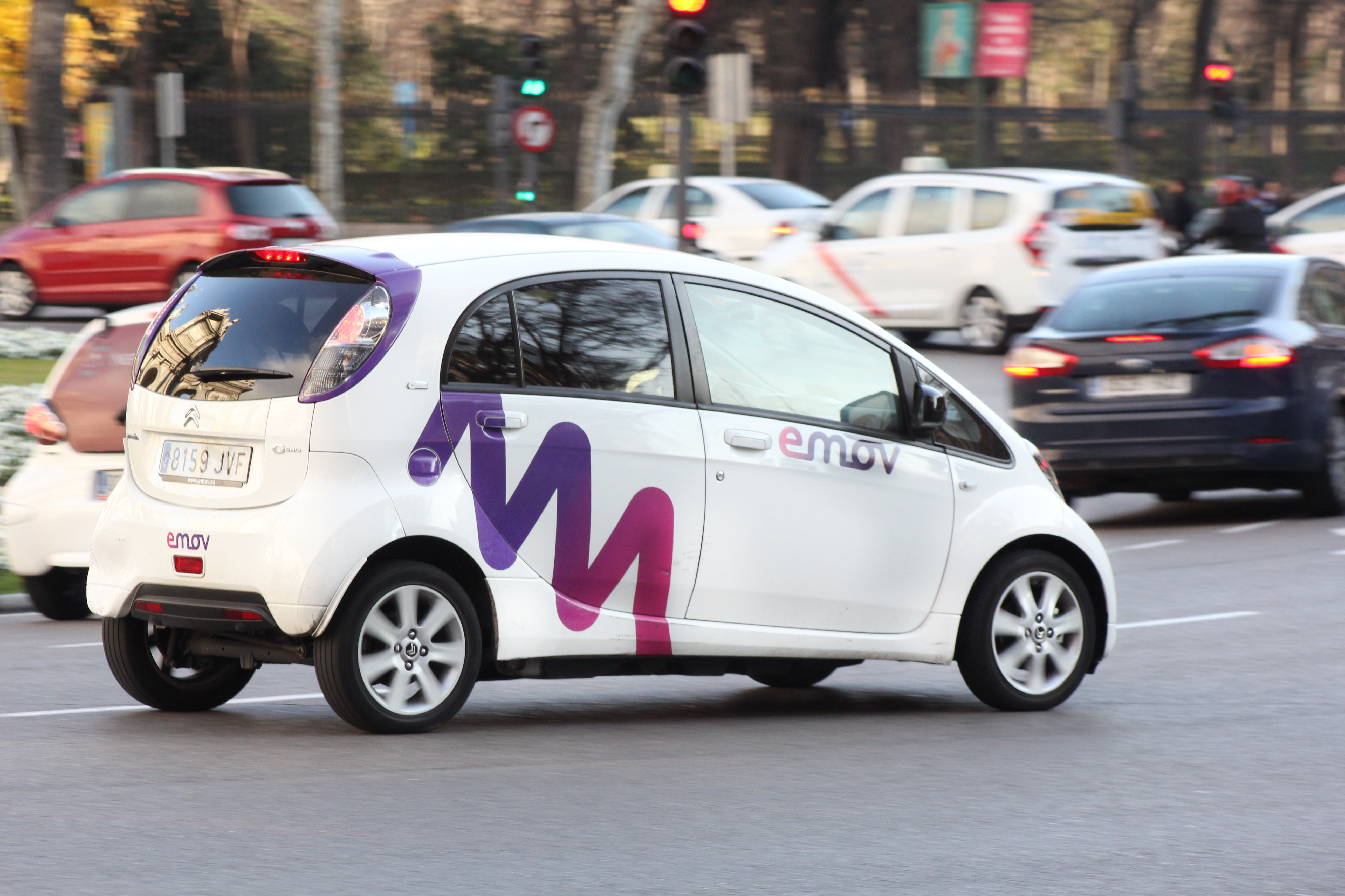 Emov, la firma de 'carsharing' del grupo PSA