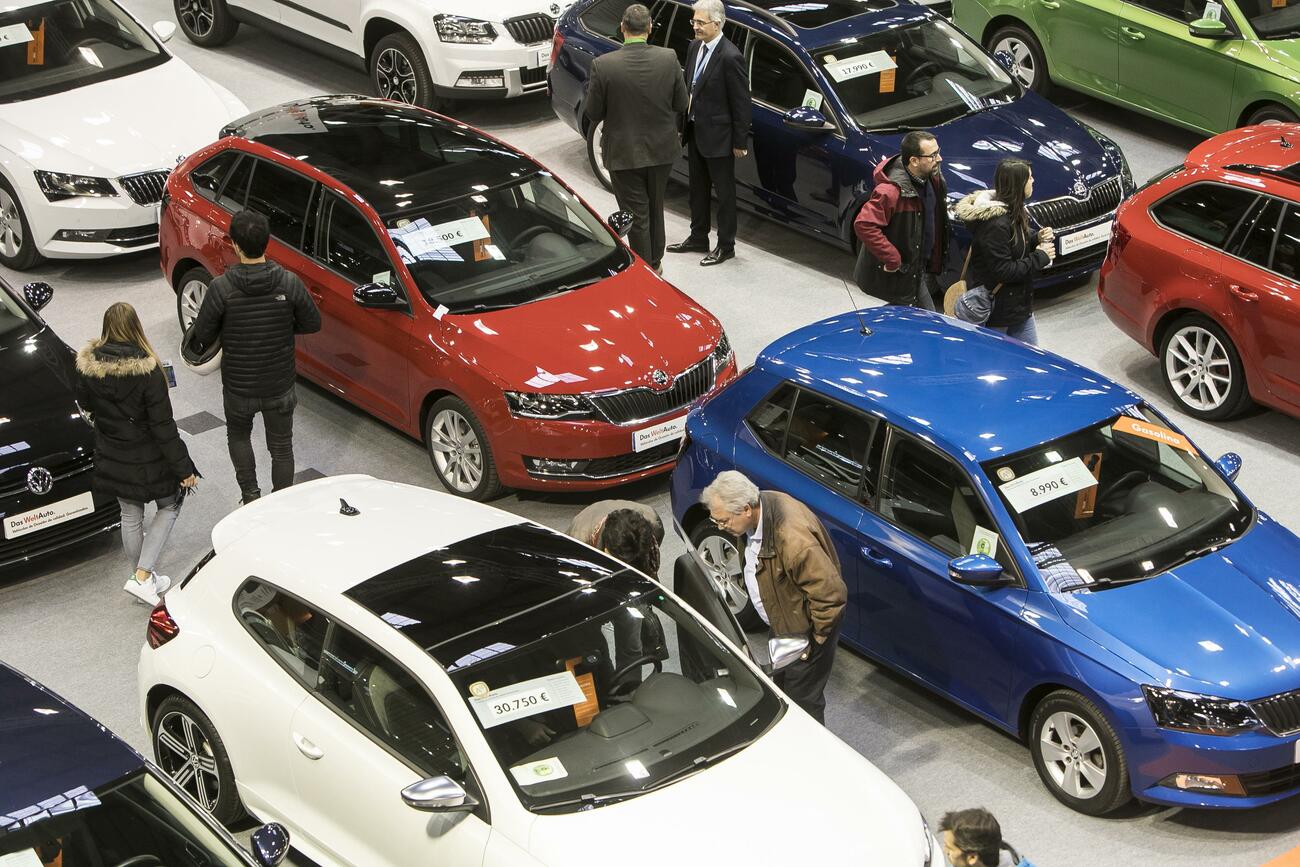 Escuchando niña mientras tanto Los coches usados rompen 13 meses de subidas de precios