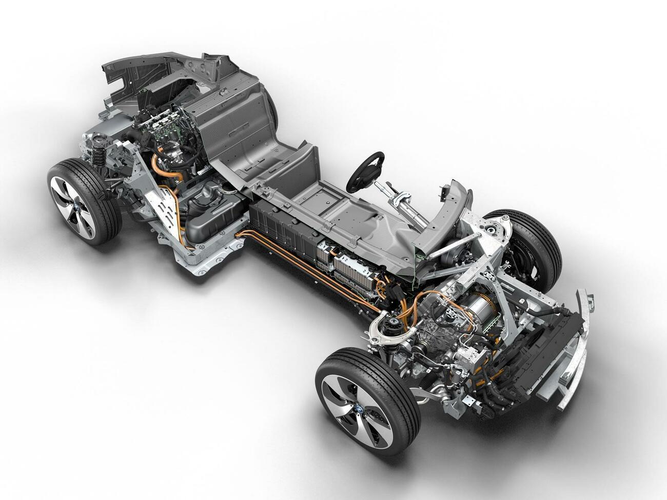 El premio al mejor motor del año fue para... el BMW i8 híbrido de gasolina y eléctrico