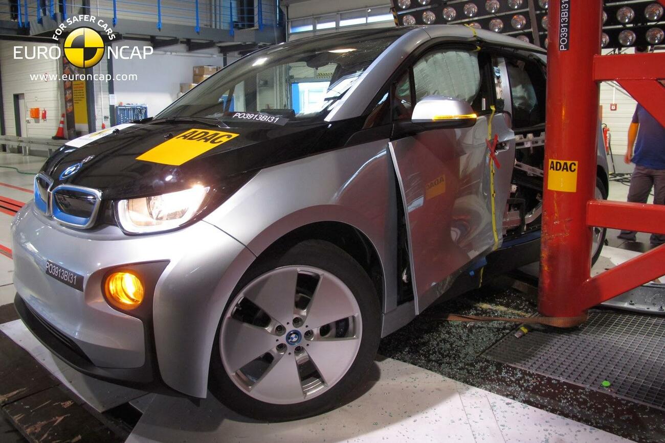 BMW i3 en un test de seguridad EuroNCAP