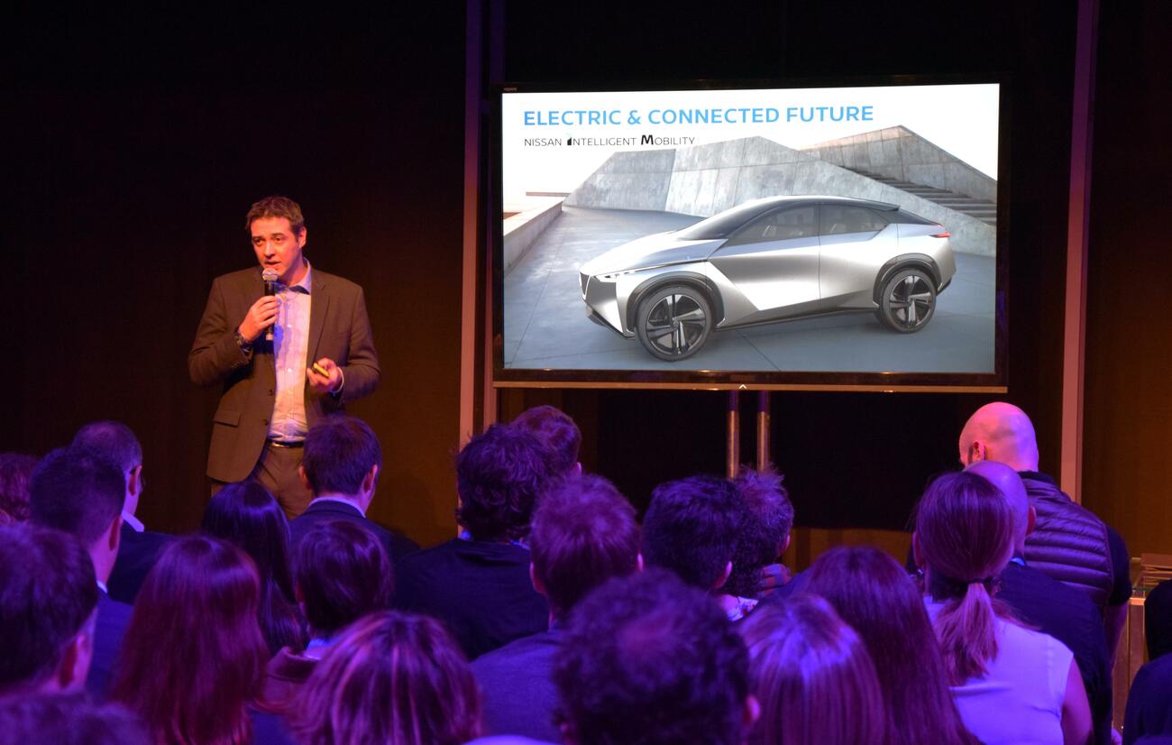 Francisco Carranza, responsable de Nissan Energy, explica la innovación de Nissan a 'start-ups' en 4YFN