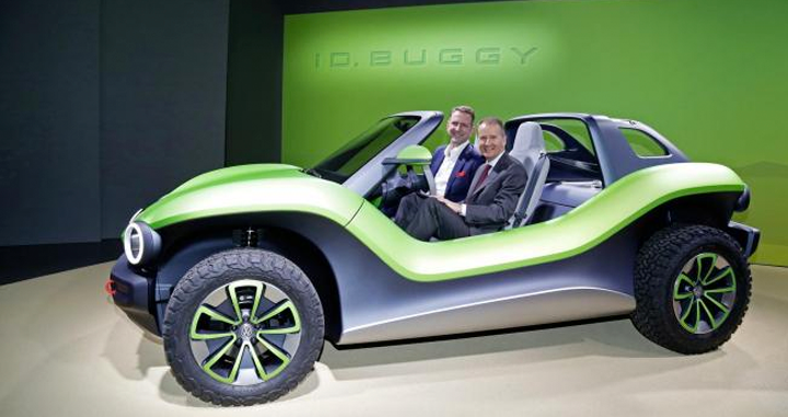 Herbert Diess, presidente de Volkswagen, y Günther Schuh, consejero delegado de e.GO Mobile / COCHEGLOBAL