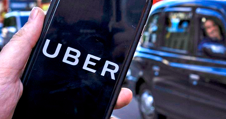 App de la VTC Uber en el móvil App de la VTC Uber en el móvil