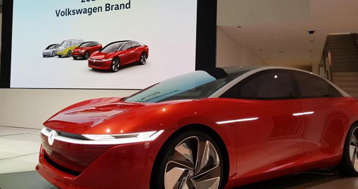 El nuevo modelo eléctrico Volkswagen ID Vision, en Wolfsburg / COCHE GLOBAL