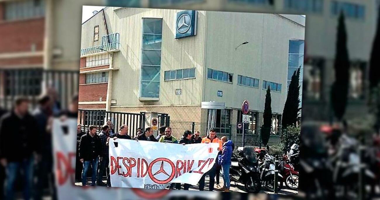 Protesta por despidos en Mercedes Vitoria