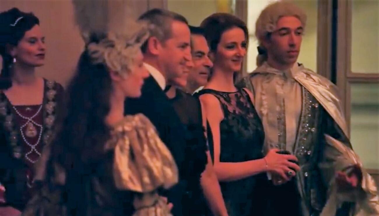 Fiesta de Carlos Ghosn (en el centro) en el palacio de Versalles