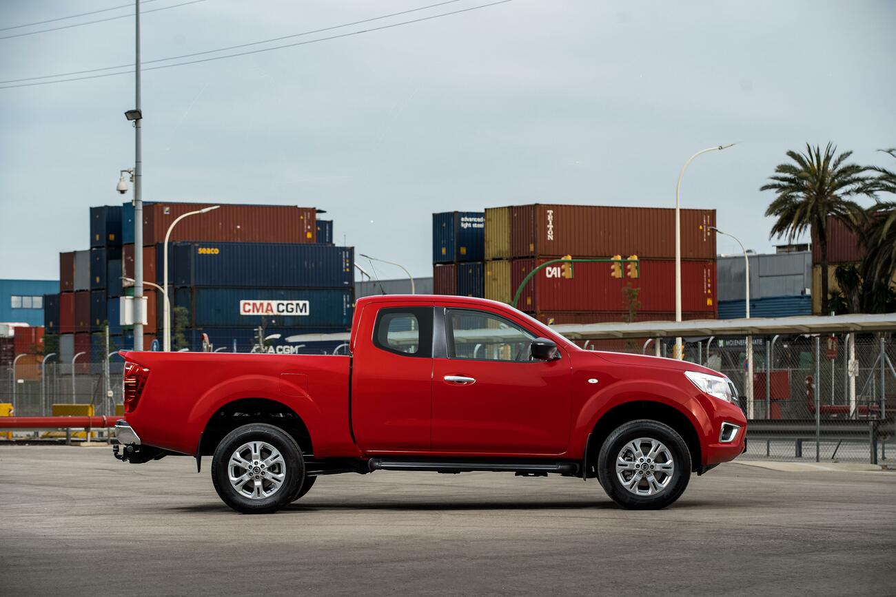 El modelo Nissan Navara renovado en 2019 y producido en Barcelona