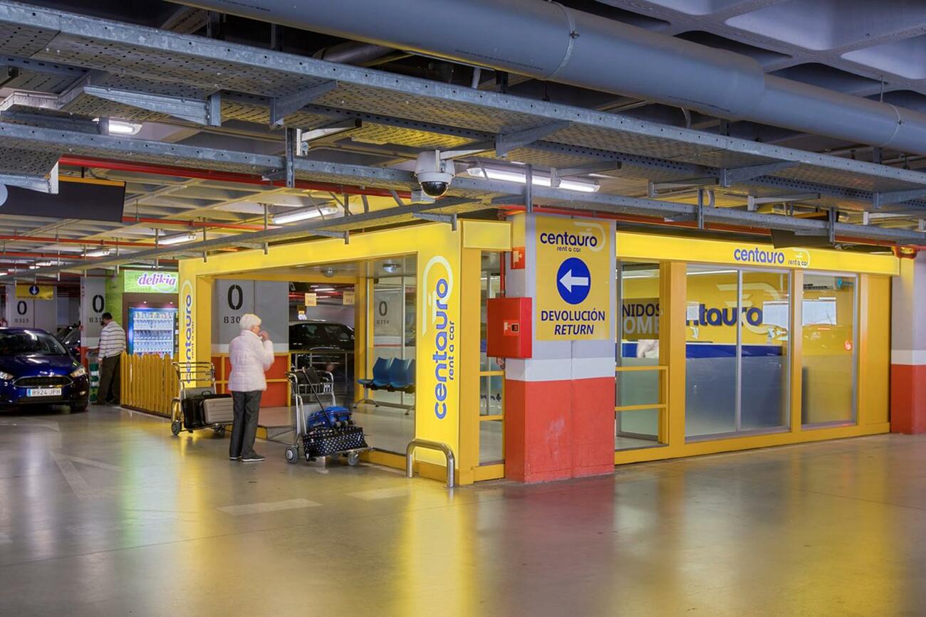 Oficina de la compañía de alquiler de vehículos Centauro, adquirida por Mutua Madrileña