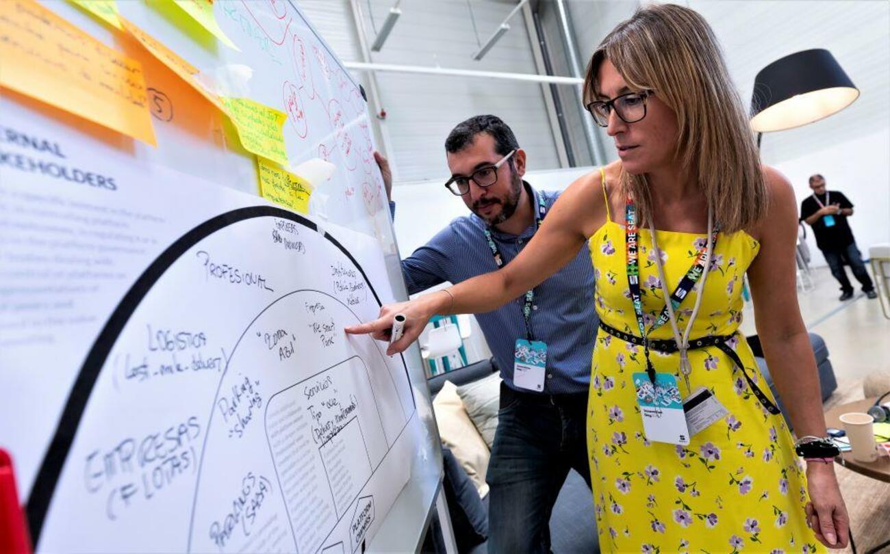 Trabajadores de Seat en el Día de la innovación en la fábrica de Martorell / SEAT Trabajadores de Seat en el Día de la innovación en la fábrica de Martorell / SEAT