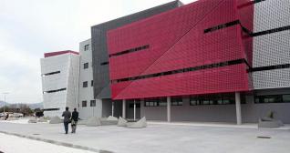 El Centro de Formación Profesional de Automoción de Martorell (Barcelona) / CG El Centro de Formación Profesional de Automoción de Martorell (Barcelona) / CG