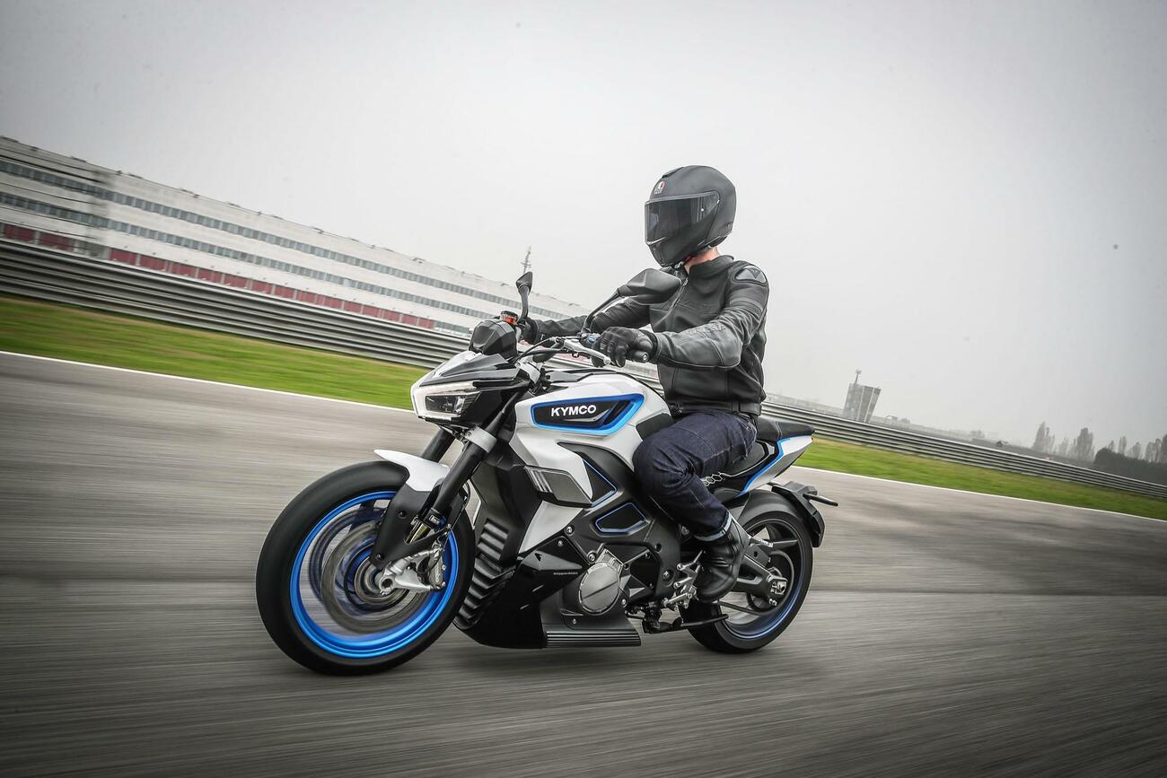 Nueva moto eléctrica deportiva Kymco RevoNex