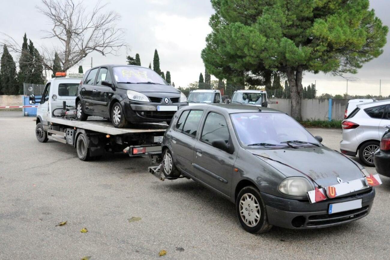Retirada de coches al desguace / EP