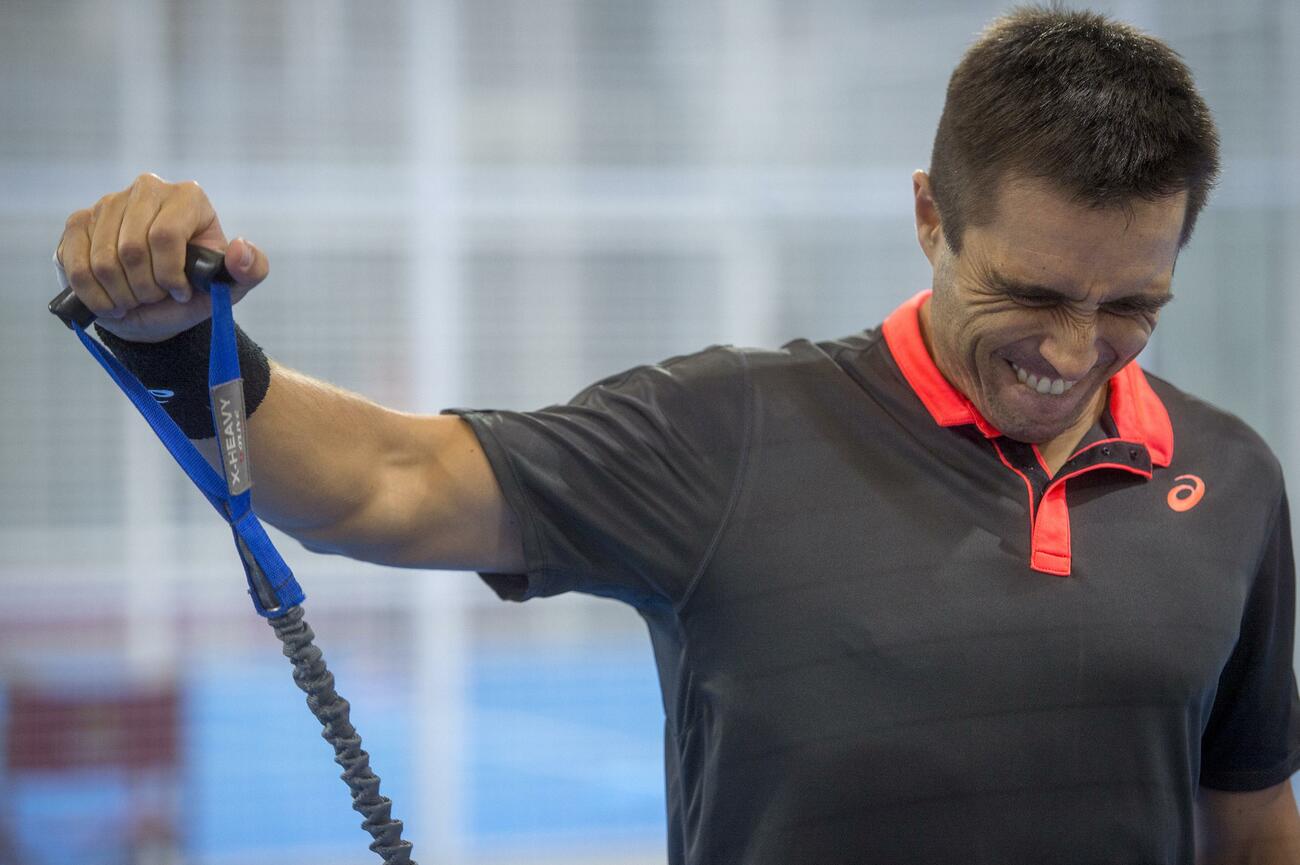Fernando Belasteguín, campeón de pádel y embajador de CUPRA, en un entrenamiento / SEAT