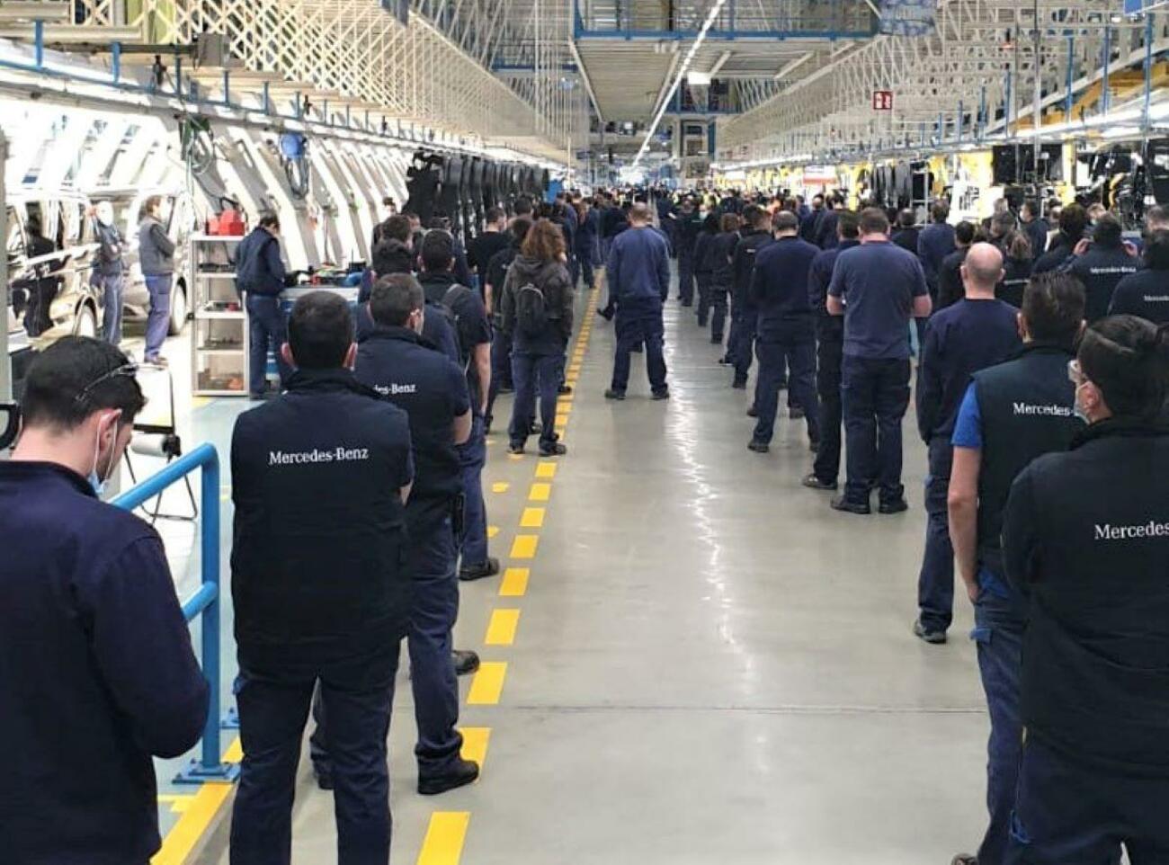 Paro de la producción por el riesgo de coronavirus en Mercedes / UGT