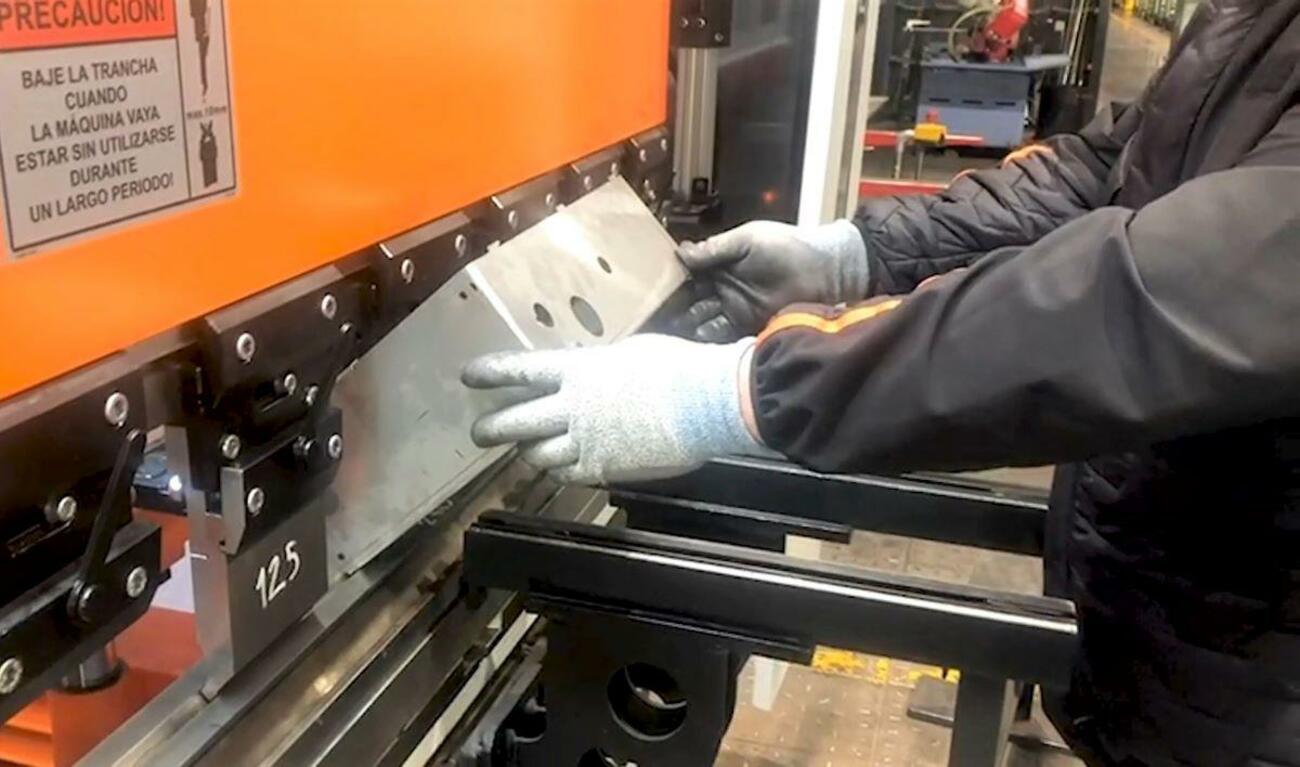 Inicio de producción en serie de respiradores en Seat
