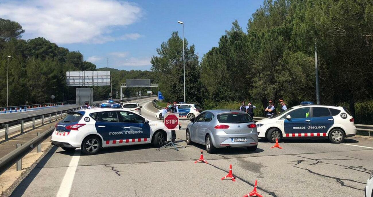 Un control de Mossos d'Esquadra durante las restricciones de movilidad / MOSSOS Un control de Mossos d'Esquadra durante las restricciones de movilidad / MOSSOS