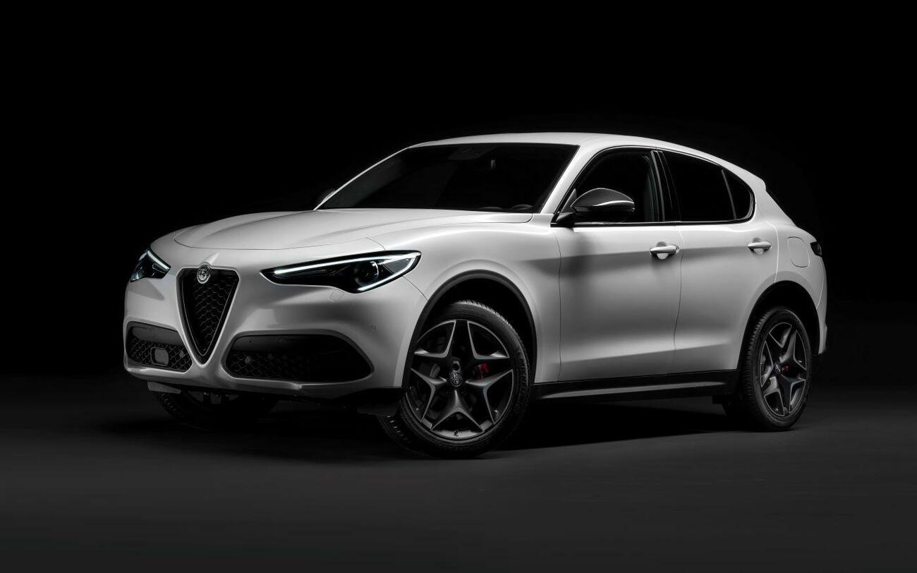 Alfa Romeo Stelvio / AR