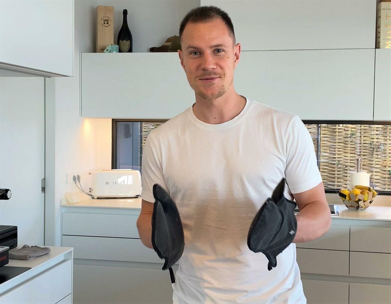Marc ter Stegen, embajador de Cupra, en la cocina