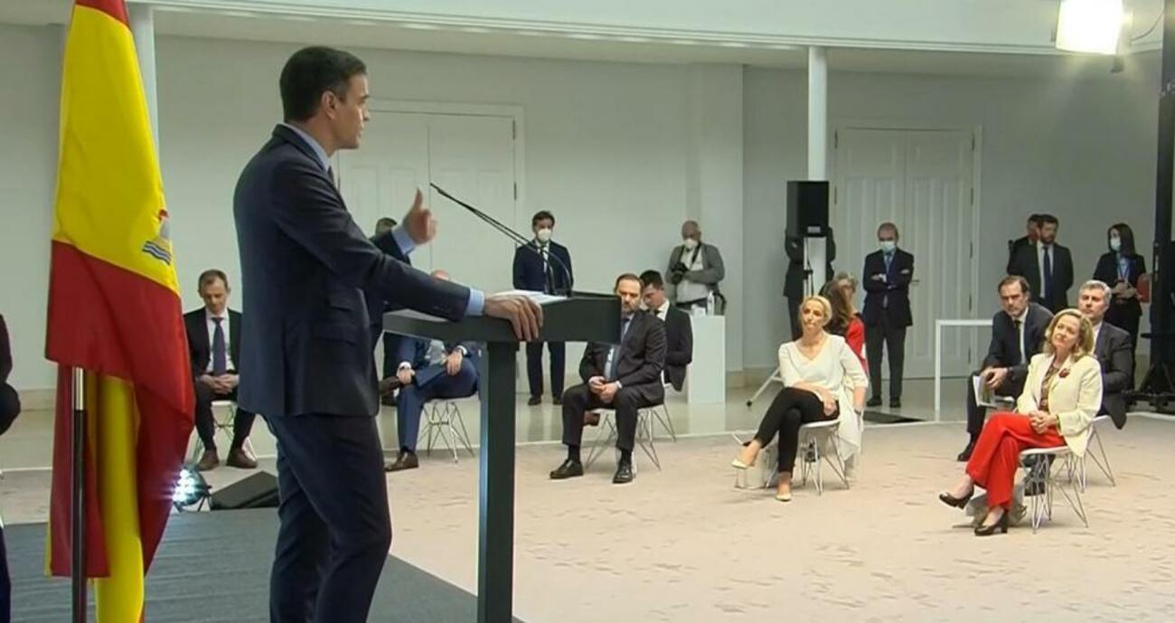 Pedro Sánchez explica el plan de automoción Pedro Sánchez explica el plan de automoción